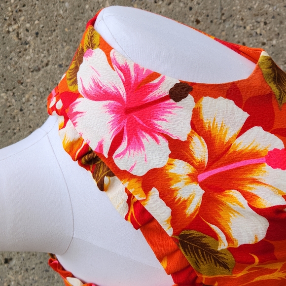 1970s barkcloth Hawaiian Dress - Picture 5 of 11